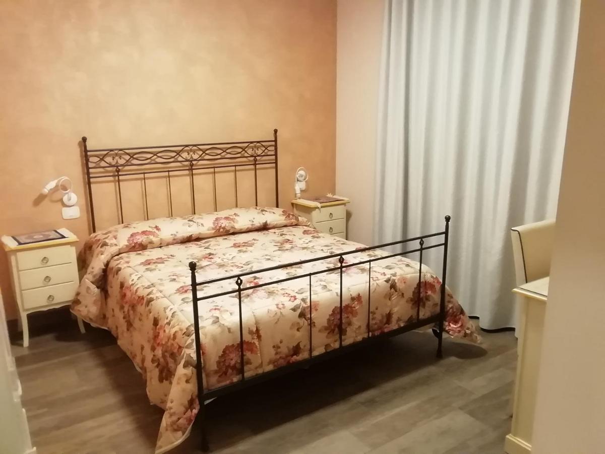 Il Roccolo Di Valcerasa Treia Exterior foto